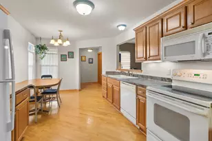 439 Clover St, Elkhorn, WI 53121 - Photo 16