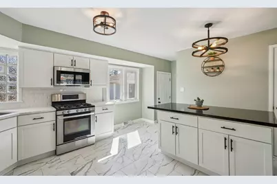 6672 N Hastings St, Milwaukee, WI 53224 - Photo 10