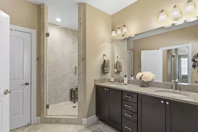 W47N863  Bobolink Ave, Cedarburg, WI 53012 - Photo 14