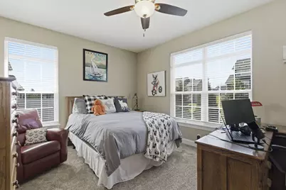 W47N863  Bobolink Ave, Cedarburg, WI 53012 - Photo 16