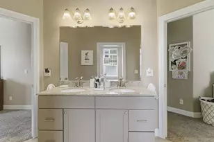 W47N863 Bobolink Ave, Cedarburg, WI 53012 - Photo 18