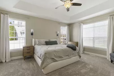 W47N863  Bobolink Ave, Cedarburg, WI 53012 - Photo 12