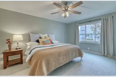 2324 W Cumberland Ct, Mequon, WI 53092 - Photo 14