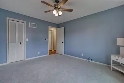 2324 W Cumberland Ct, Mequon, WI 53092 - Photo 18