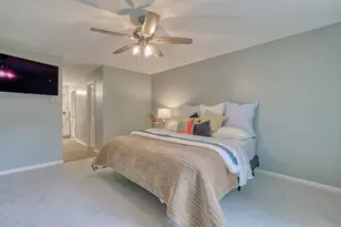 2324 W Cumberland Ct, Mequon, WI 53092 - Photo 12