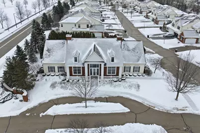 W206N16731  Blackberry Cir #1526, Jackson, WI 53037 - Photo 24