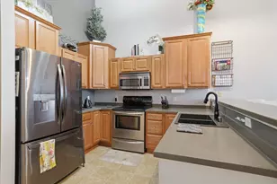 W206N16731 Blackberry Cir, Jackson, WI 53037 - Photo 10
