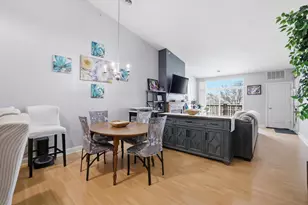 W206N16731 Blackberry Cir, Jackson, WI 53037 - Photo 6