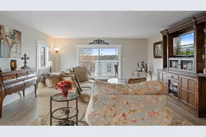 35 S Walworth Ave #401, Williams Bay, WI 53191 - Photo 4