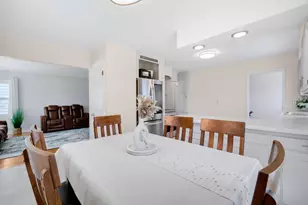 4570 N 101st St, Wauwatosa, WI 53225 - Photo 16