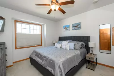 W397N5883  Autumn Woods Dr, Oconomowoc, WI 53066 - Photo 18