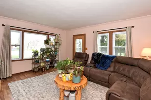 6807 S Pennsylvania Ave, Oak Creek, WI 53154 - Photo 8