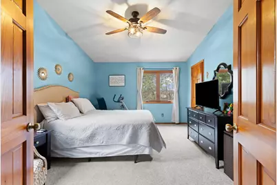 2423  Willowood Dr #A, Waukesha, WI 53188 - Photo 6