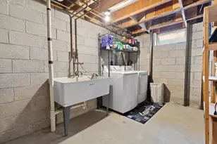 2423 Willowood Dr, Waukesha, WI 53188 - Photo 28