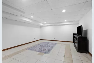 2423  Willowood Dr #A, Waukesha, WI 53188 - Photo 26