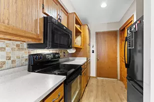 2423 Willowood Dr, Waukesha, WI 53188 - Photo 22