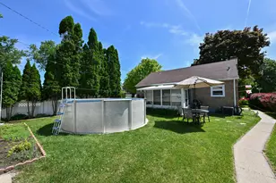 3873 S 56th St, Greenfield, WI 53220 - Photo 2