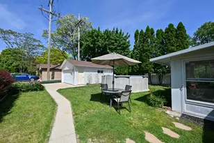 3873 S 56th St, Greenfield, WI 53220 - Photo 26
