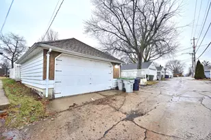 8104 W Center St, Milwaukee, WI 53222 - Photo 32