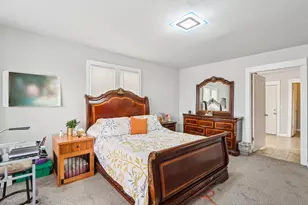 8051 N Granville Rd, Milwaukee, WI 53224 - Photo 36