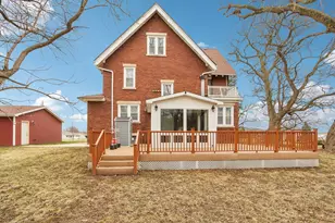 8051 N Granville Rd, Milwaukee, WI 53224 - Photo 66