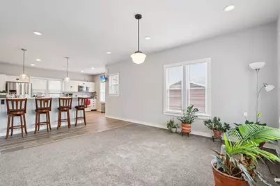 8051 N Granville Rd, Milwaukee, WI 53224 - Photo 10