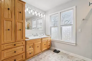 8051 N Granville Rd, Milwaukee, WI 53224 - Photo 38