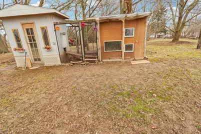 8051 N Granville Rd, Milwaukee, WI 53224 - Photo 62