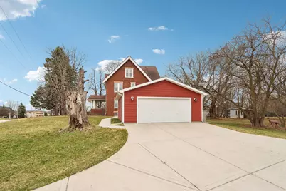 8051 N Granville Rd, Milwaukee, WI 53224 - Photo 74