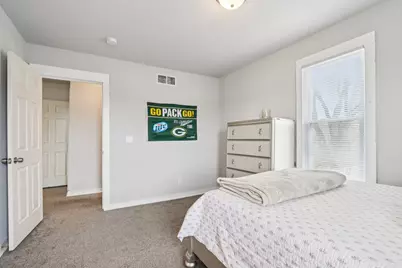 8051 N Granville Rd, Milwaukee, WI 53224 - Photo 50