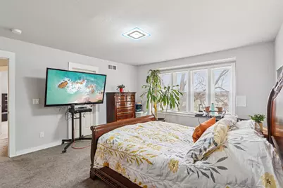 8051 N Granville Rd, Milwaukee, WI 53224 - Photo 34