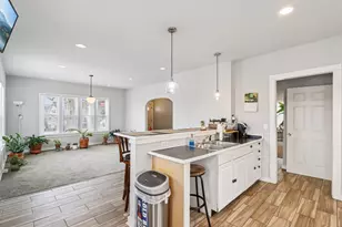 8051 N Granville Rd, Milwaukee, WI 53224 - Photo 14