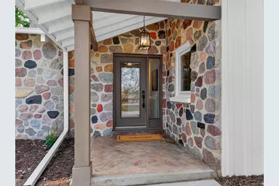 1635  Highland Dr, Elm Grove, WI 53122 - Photo 42