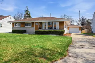 1300 S 95th St, West Allis, WI 53214 - Photo 2