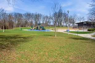 1300 S 95th St, West Allis, WI 53214 - Photo 20