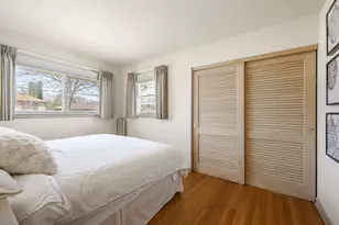 1300 S 95th St, West Allis, WI 53214 - Photo 8