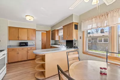 3810 N 86th St, Milwaukee, WI 53222 - Photo 6