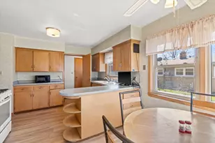 3810 N 86th St, Milwaukee, WI 53222 - Photo 6