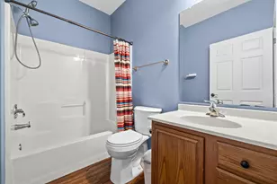 8517 S Stratford Rd, Oak Creek, WI 53154 - Photo 18