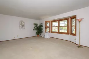 770 Linden Ln, Brookfield, WI 53045 - Photo 10