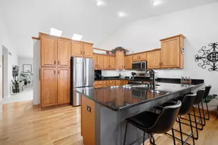 1456 Dovetail Dr, Hartford, WI 53027 - Photo 6