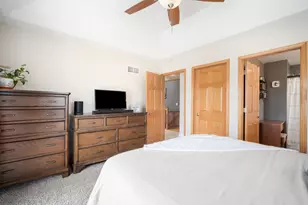 1456 Dovetail Dr, Hartford, WI 53027 - Photo 14