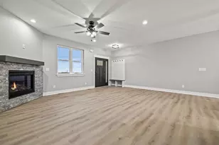 12212 Sheridan Rd, Pleasant Prairie, WI 53158 - Photo 2