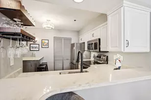 234 N Broadway, Milwaukee, WI 53202 - Photo 12