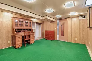 4600 S 121st St, Greenfield, WI 53228 - Photo 16