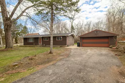 7501 E Wind Lake Rd, Racine, WI 53185 - Photo 26