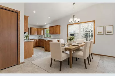 437  Kennedy Ct, Howards Grove, WI 53083 - Photo 6