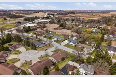 437  Kennedy Ct, Howards Grove, WI 53083 - Photo 28