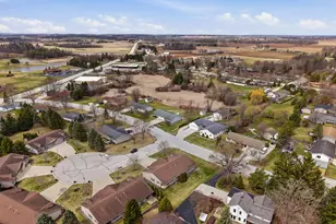 437 Kennedy Ct, Howards Grove, WI 53083 - Photo 28