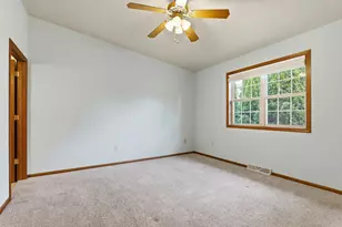 437 Kennedy Ct, Howards Grove, WI 53083 - Photo 14